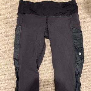 Gently used Lululemon running Capri with pockets